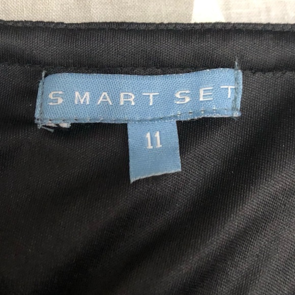 Black dress with beautiful bead / sequin detail - Picture 11 of 13